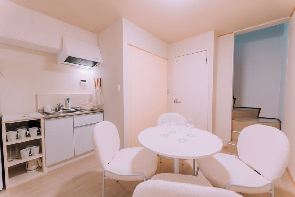 Apartment, Non Smoking | Private kitchen | Electric kettle