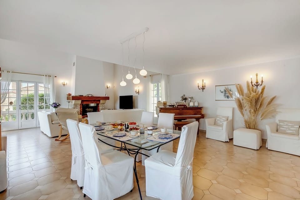 Living and dining room