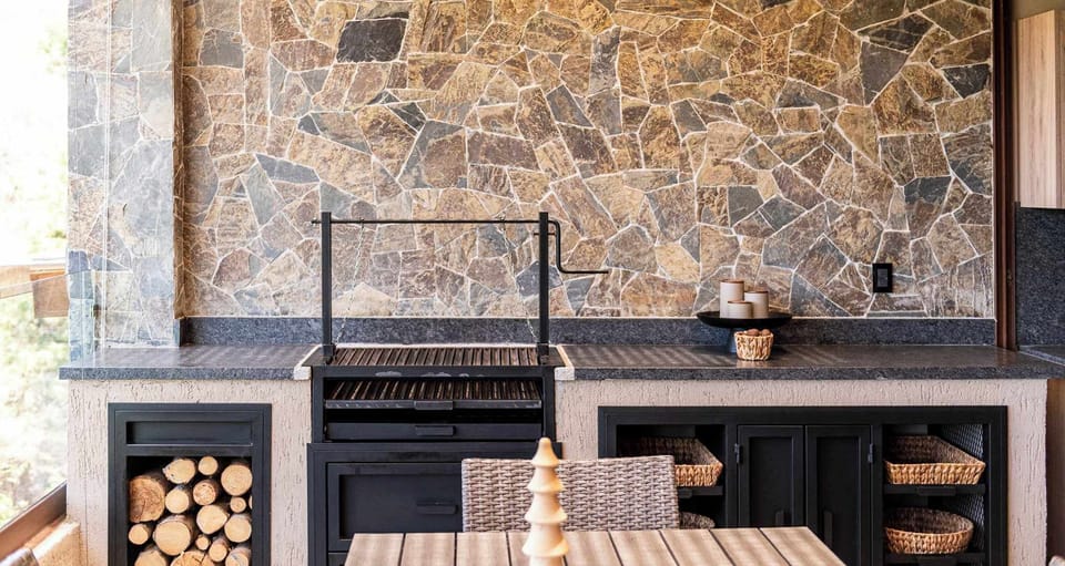 Asador Terraza 1 y Comedor Exterior