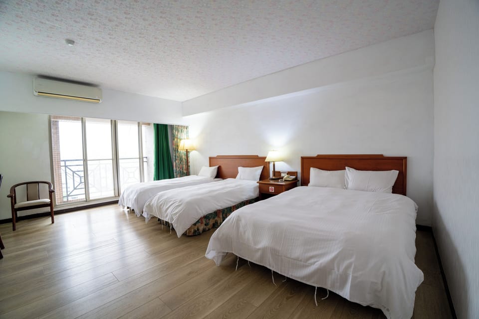 Economy Quadruple Room | Desk, free WiFi