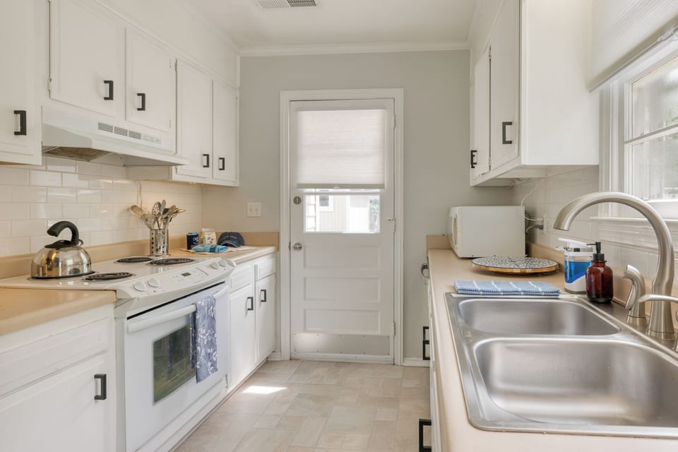 Kitchen area.
