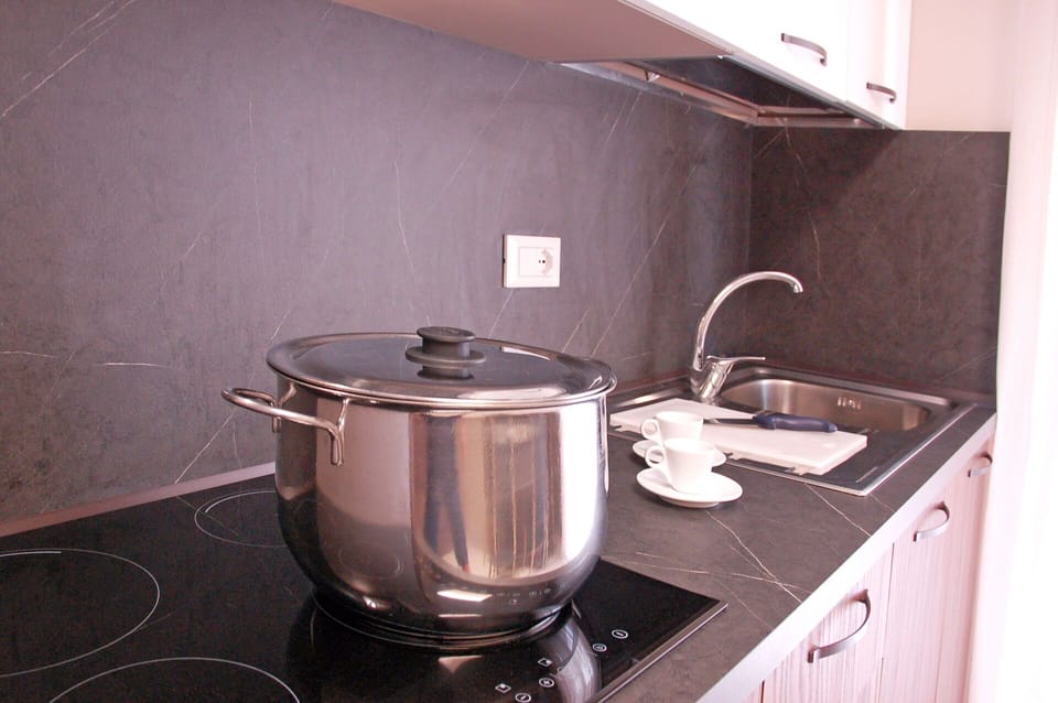 Autumn, Kitchen, Spring, Summer