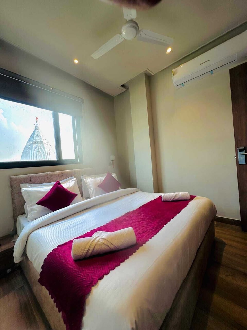 Deluxe Double Room, City View | Premium bedding, minibar, desk, laptop workspace