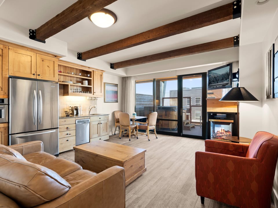 Living Area / Kitchenette