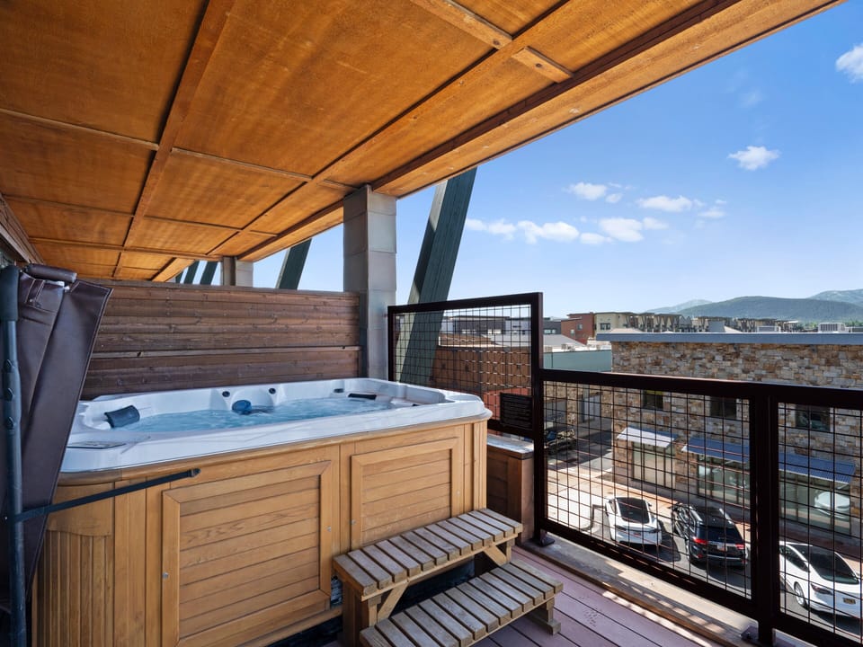 Private Hot Tub