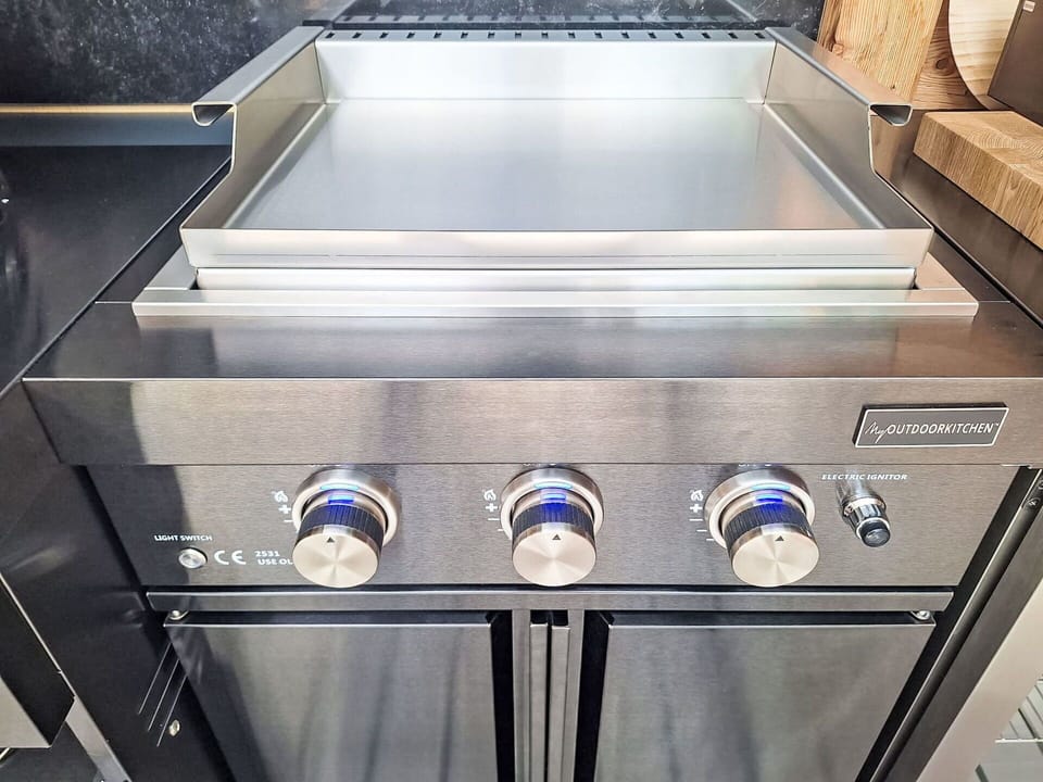Kitchen Appliance, Home Appliance, Major Appliance, Kitchen, Stove, Kitchen Stove, Gas Stove, Cooktop, Small Appliance