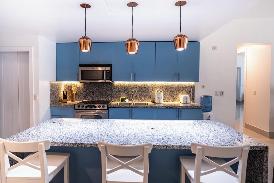 Kitchen/Seawinds1305 (1)