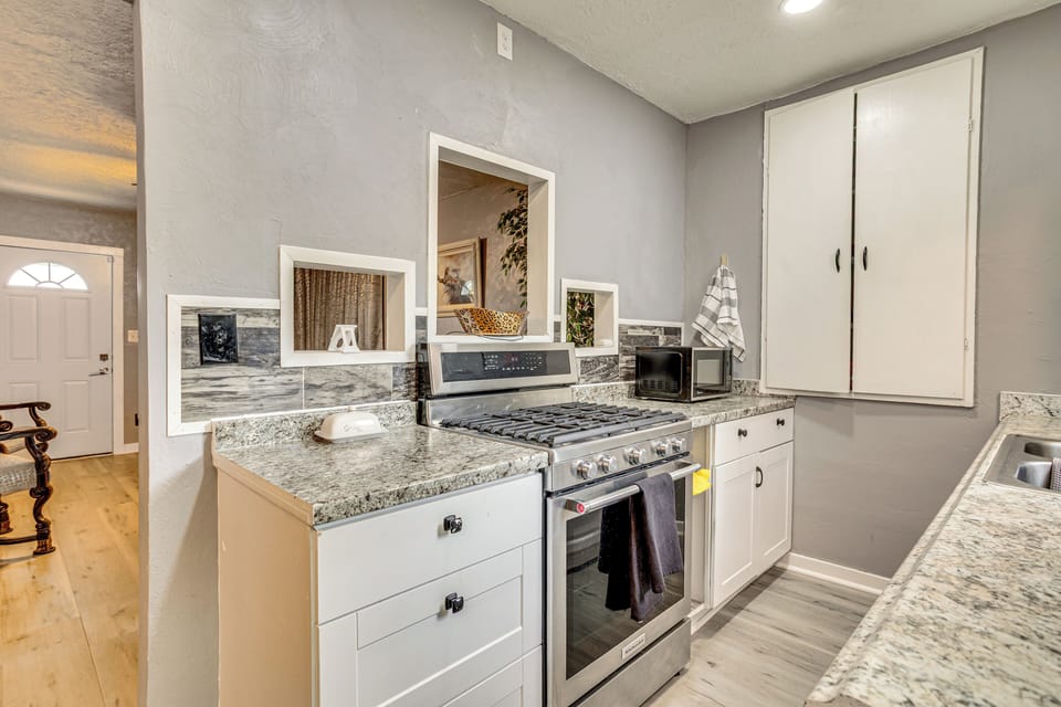House (2 Bedrooms) | Interior