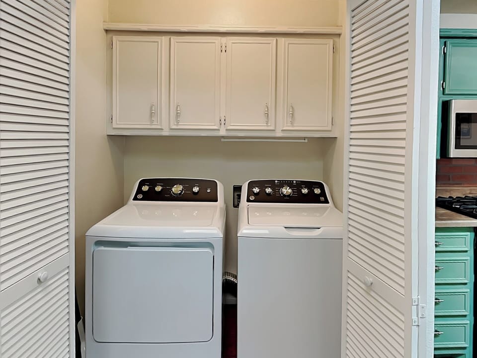 Laundry Room Off Kitchen