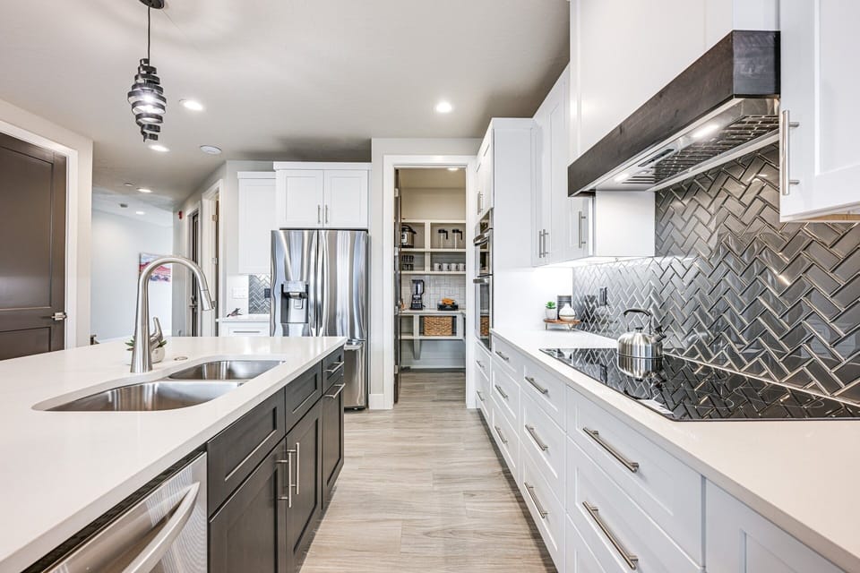 House, 3 Bedrooms | Private kitchen | Coffee/tea maker, fridge, oven, toaster