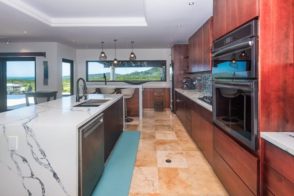 House, 4 Bedrooms | Private kitchen | Coffee/tea maker, fridge, toaster