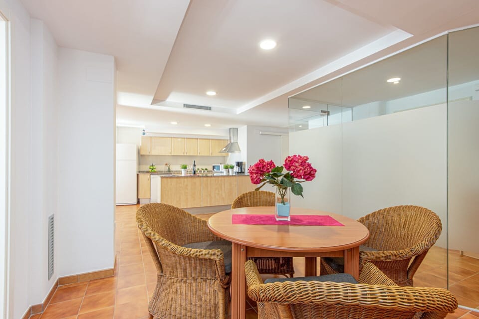 Apartment | Dining