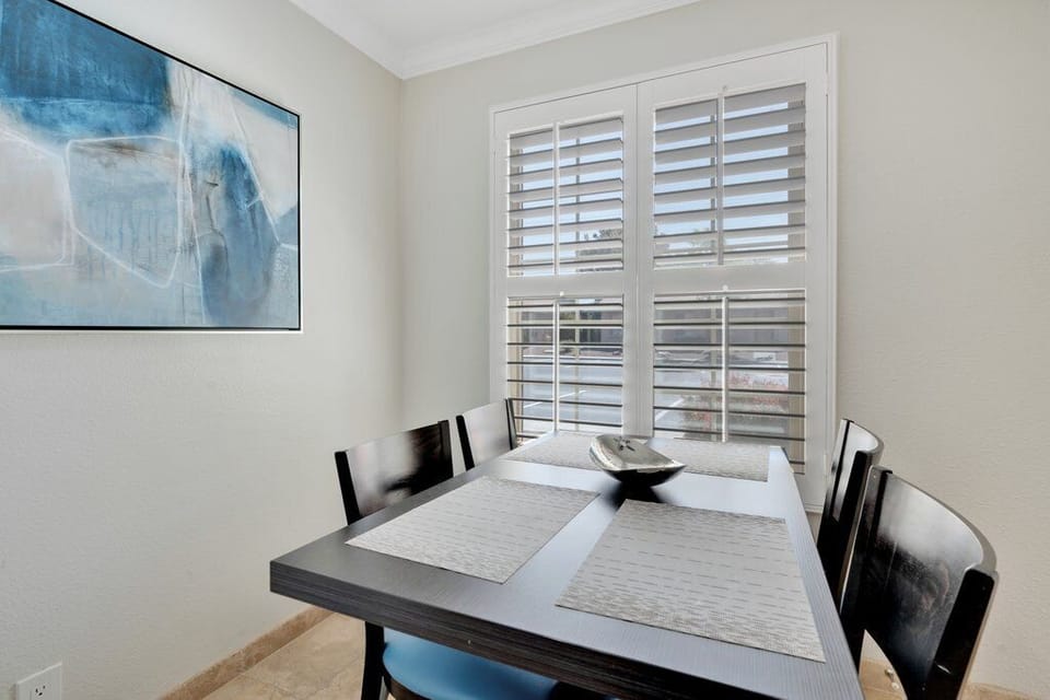 Condo | In-room safe, free WiFi