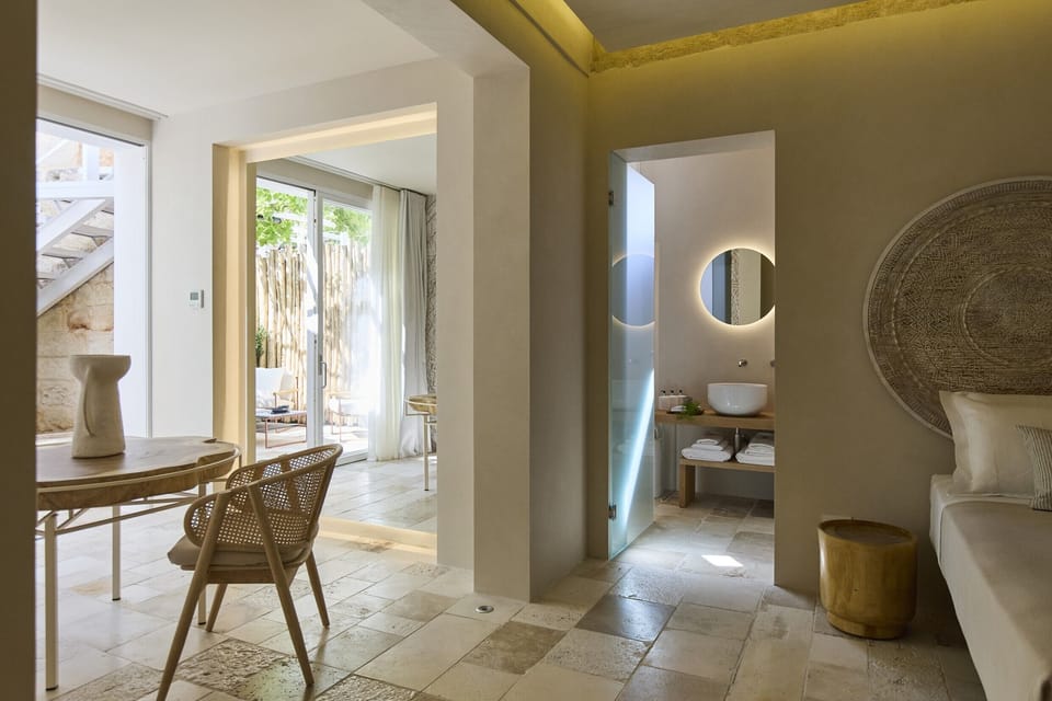 EOS - Suite Deluxe, Private Pool & Sea-View Solarium | Premium bedding, memory foam beds, minibar, in-room safe