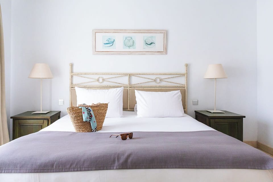 Soundproofing, free cribs/infant beds, free WiFi, bed sheets