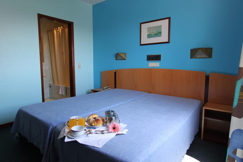 In-room safe, desk, blackout drapes, soundproofing