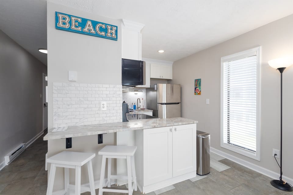 Dining area off-kitchen