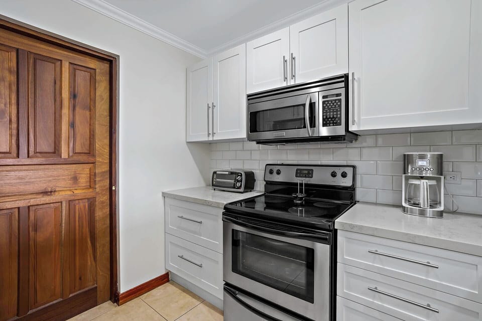 Condo, Balcony, Ocean View | Private kitchen