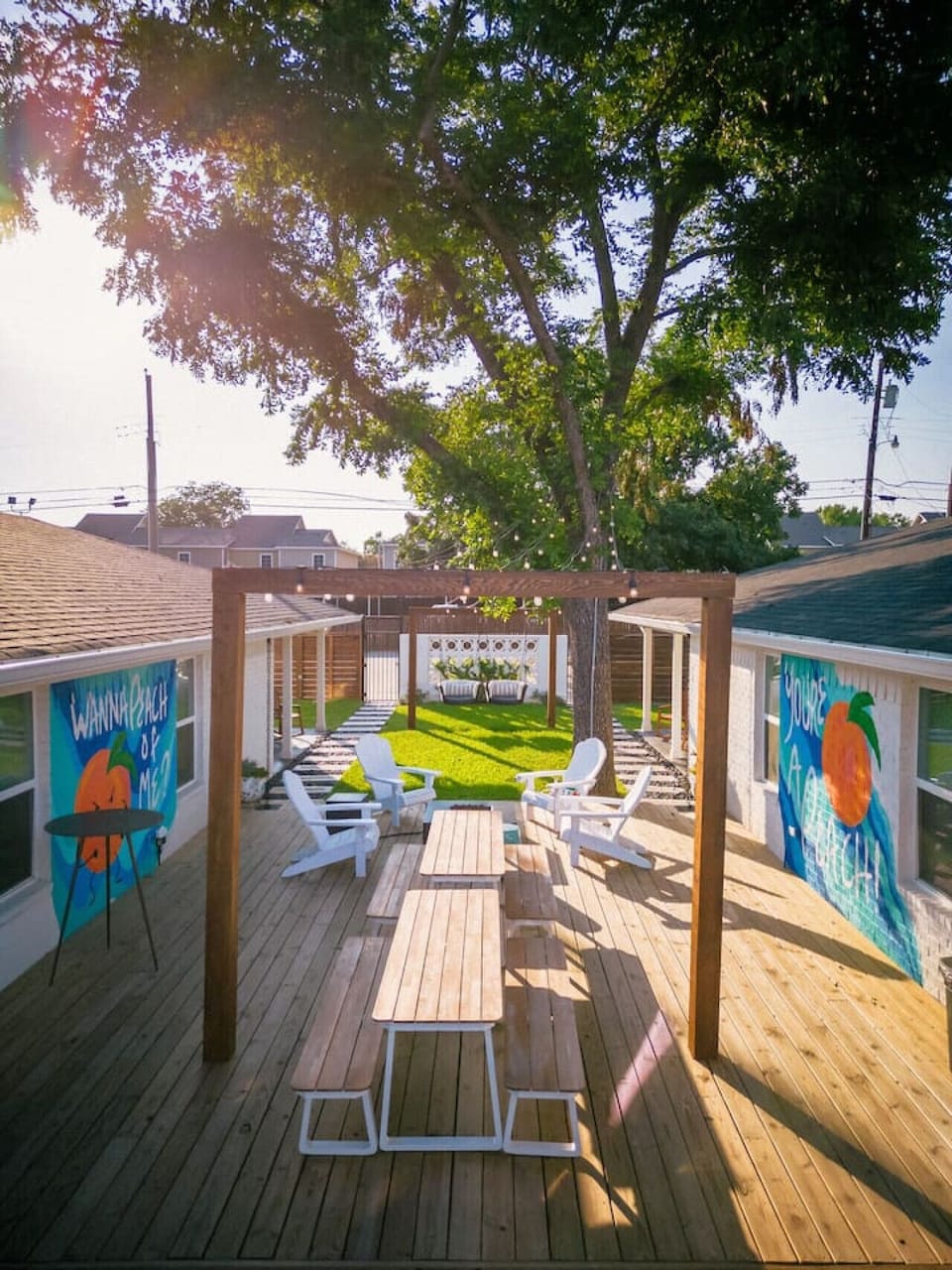 {Courtyard} Festive outdoor dining area