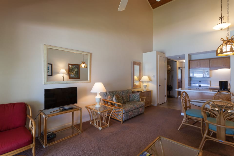 1 Bedroom Beach Apartment | Living area | 32-inch flat-screen TV with cable channels, TV