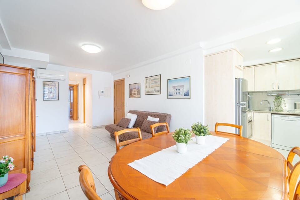 Apartment | Dining