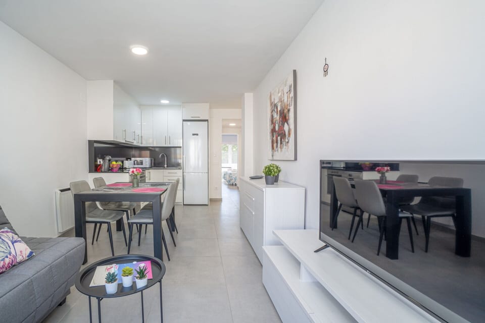 Apartment | Dining