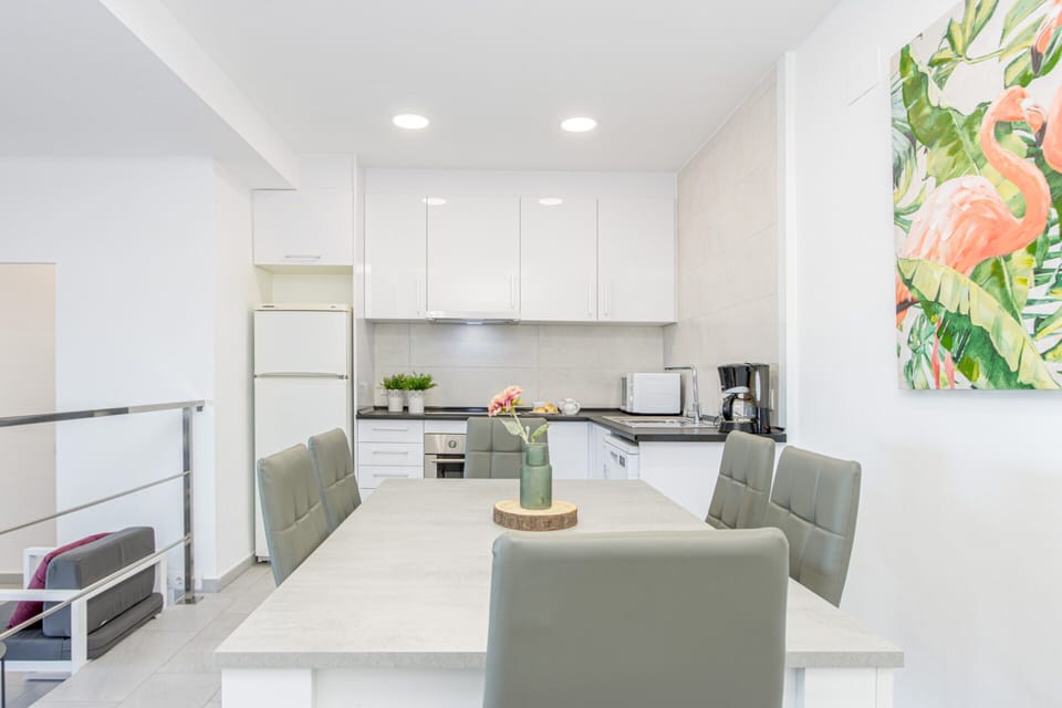 Apartment | Dining