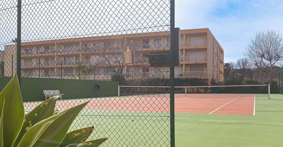 Sport court