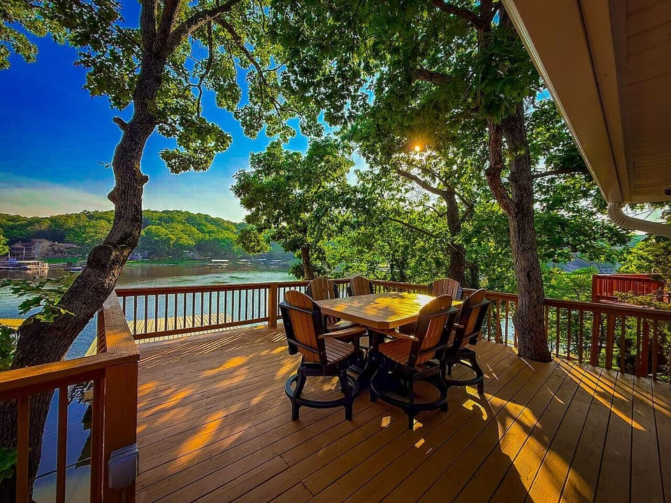 “Enjoy coffee, cocktails, and conversation on the upper deck—exclusively at Patriotic Shores by Lakecation Vacations.