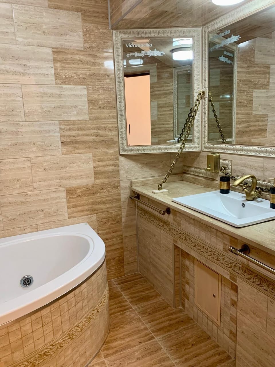 Luxury Double Room, Balcony, Mountain View | Bathroom | Shower, hair dryer, towels, toilet paper