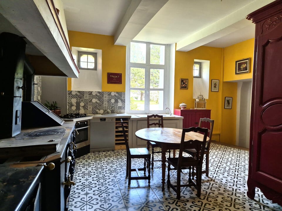 Apartment | Dining