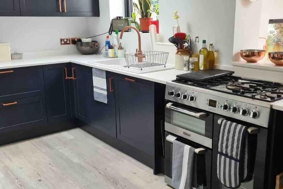 Our kitchen comes with all the appliances you need. Instant boiling tap is a hit
