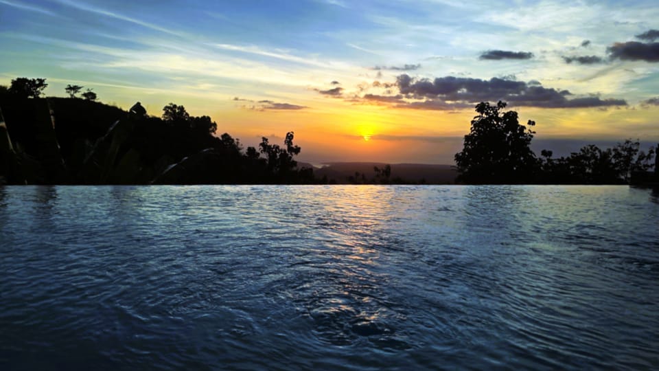 Infinity pool