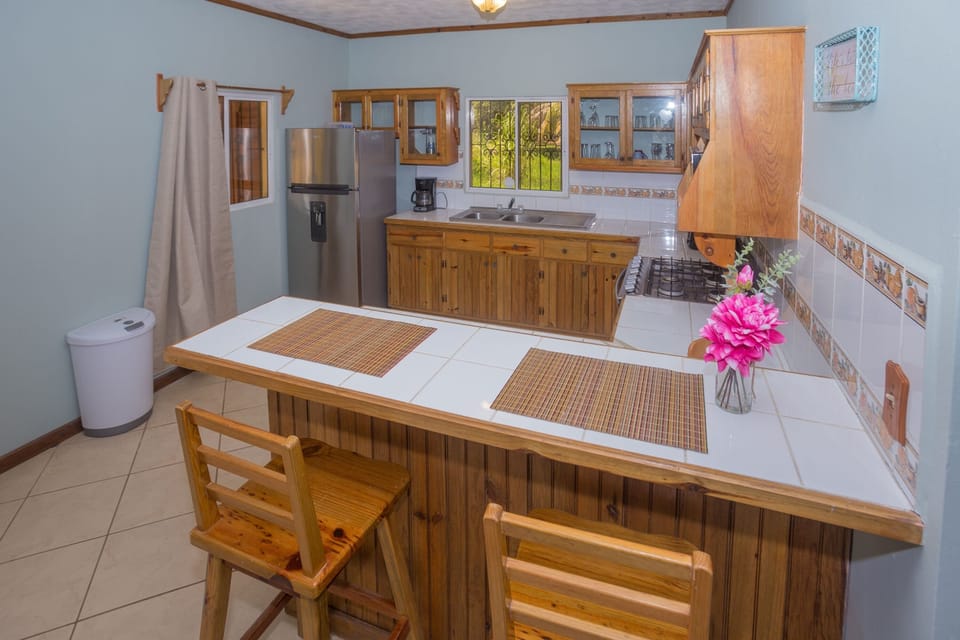 Apartment, 2 Bedrooms | Private kitchen