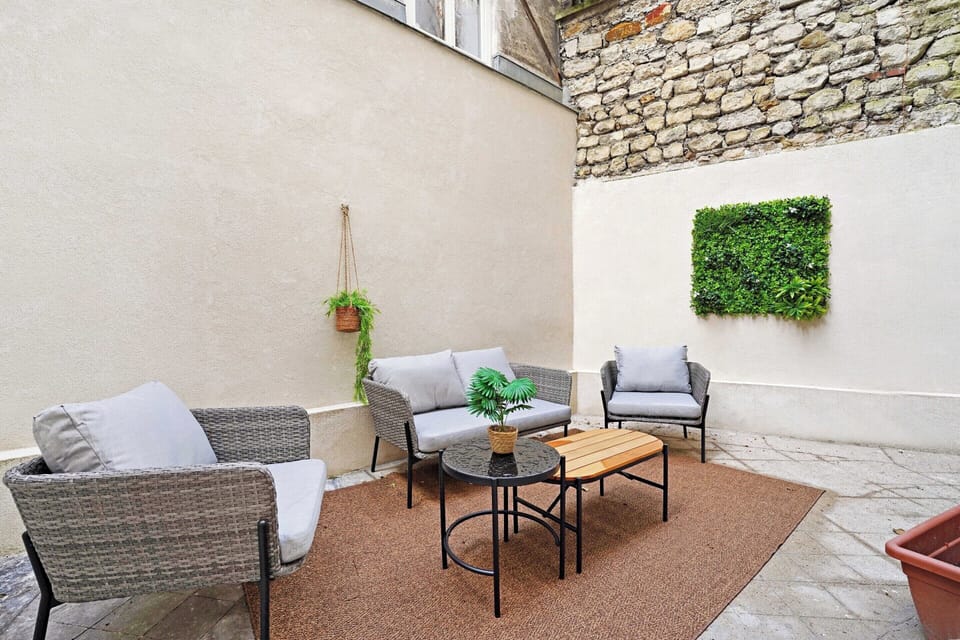 Apartment | Terrace/patio