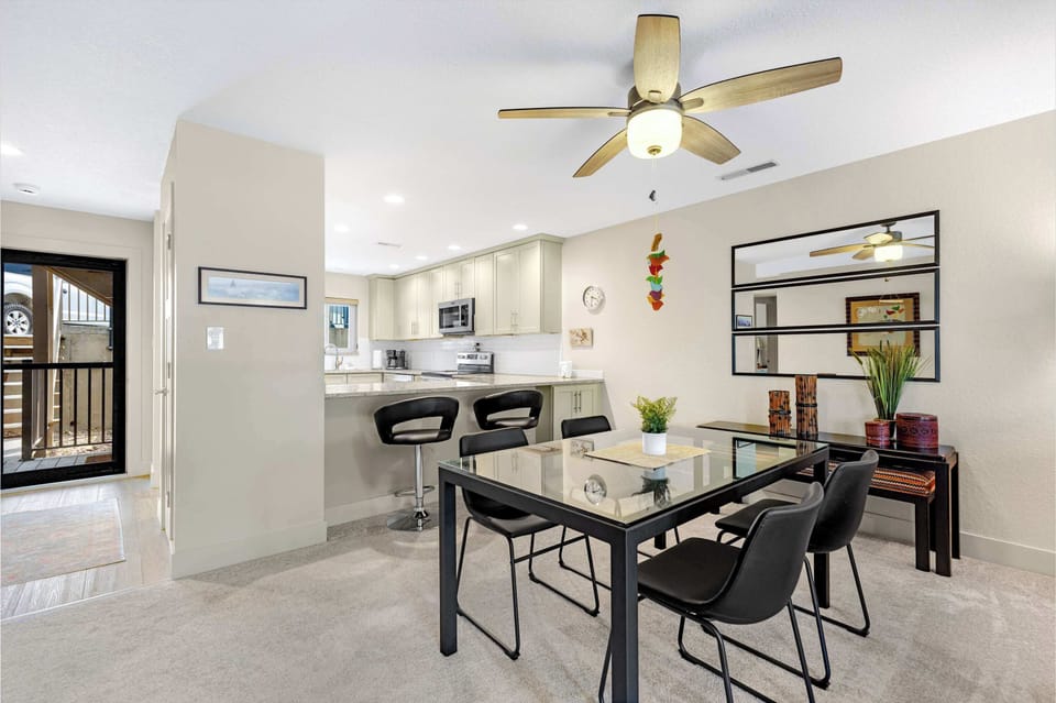 Condo, Multiple Beds, Patio (Carefree Tranquility) | Dining