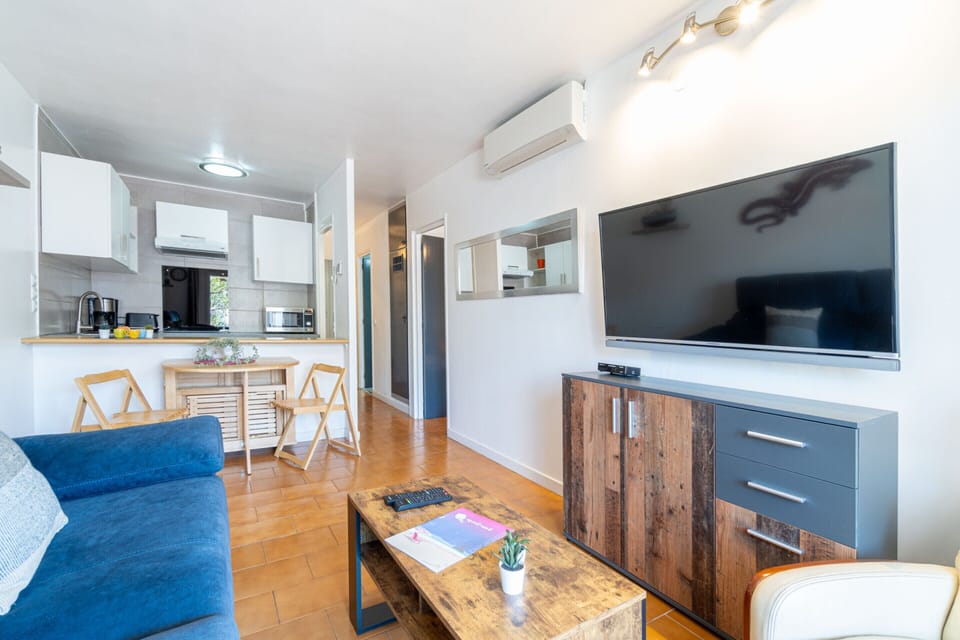 Apartment | Living room