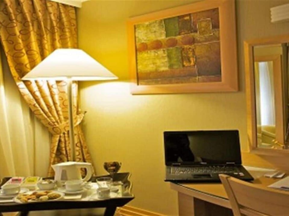 Standard Double or Twin Room | Premium bedding, minibar, in-room safe, desk