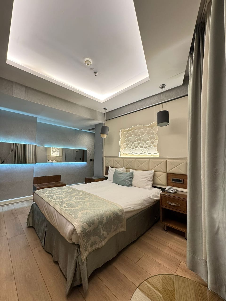 Club Double or Twin Room, 1 Double or 2 Twin Beds, Ground Floor | Premium bedding, minibar, in-room safe, desk
