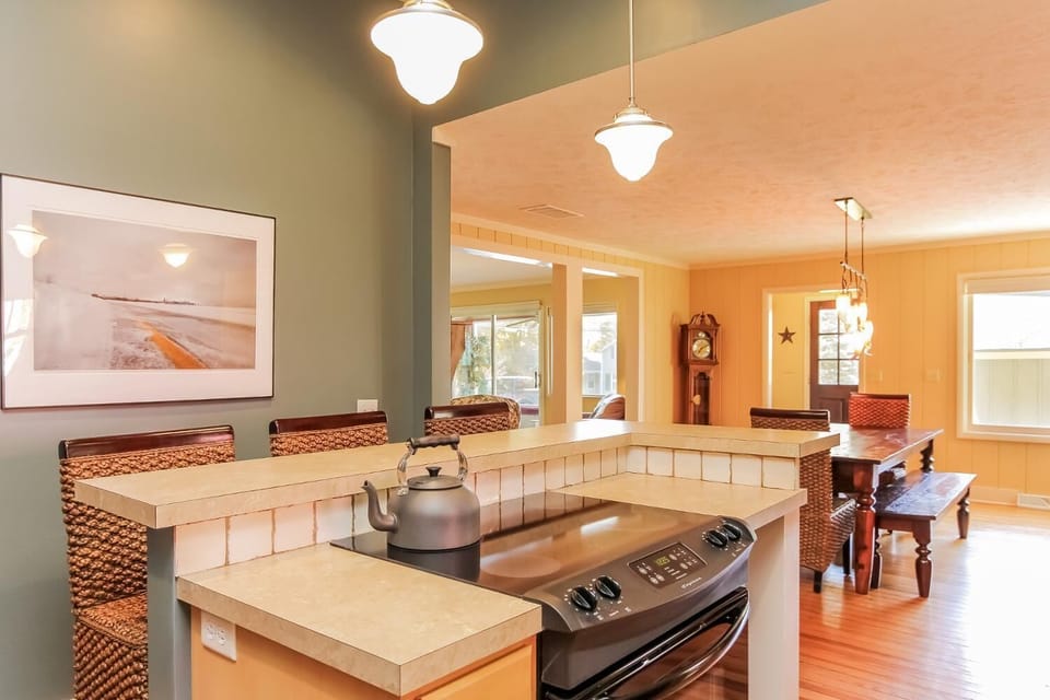 Villa (3 Bedrooms) | Private kitchen | Microwave, oven, dishwasher, blender