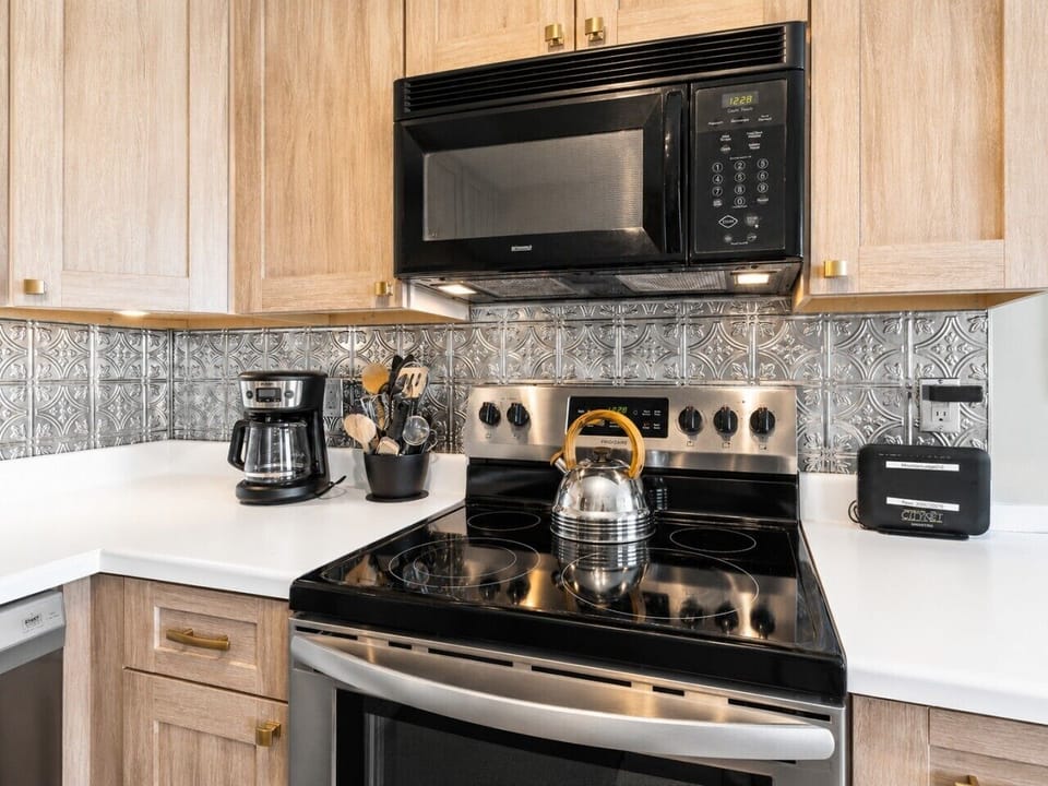 Fully-Equipped Kitchen