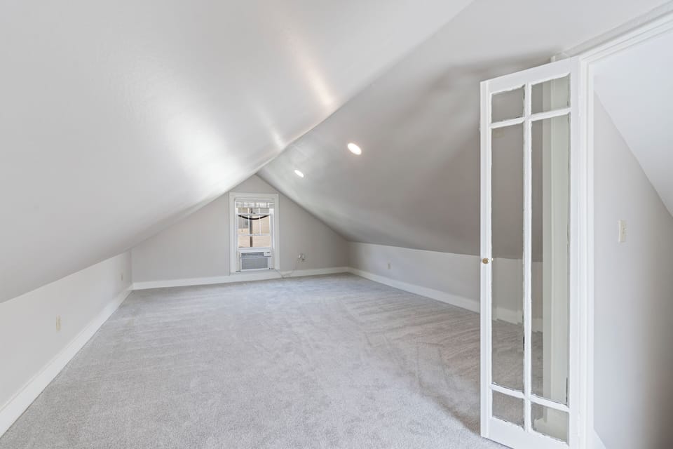 Additional space/loft 