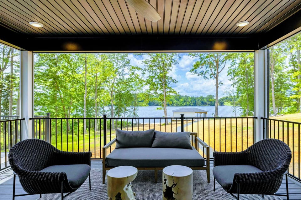 Boat Dock - Settle into the covered dock with the lake in full view and nowhere else to be.