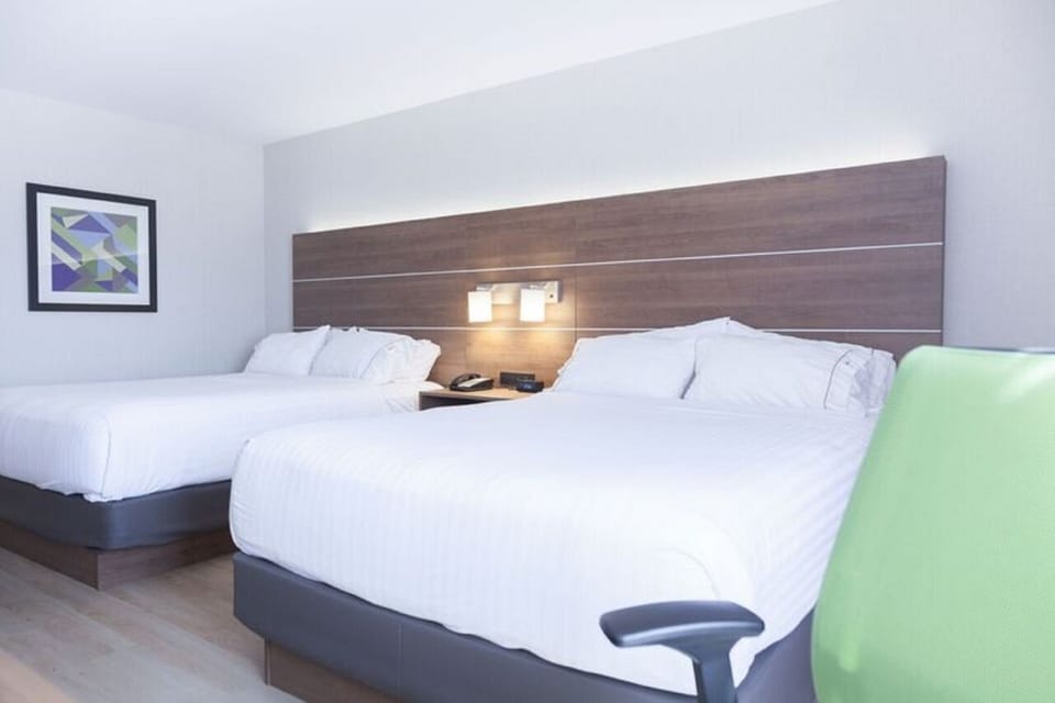 In-room safe, desk, iron/ironing board, free cribs/infant beds