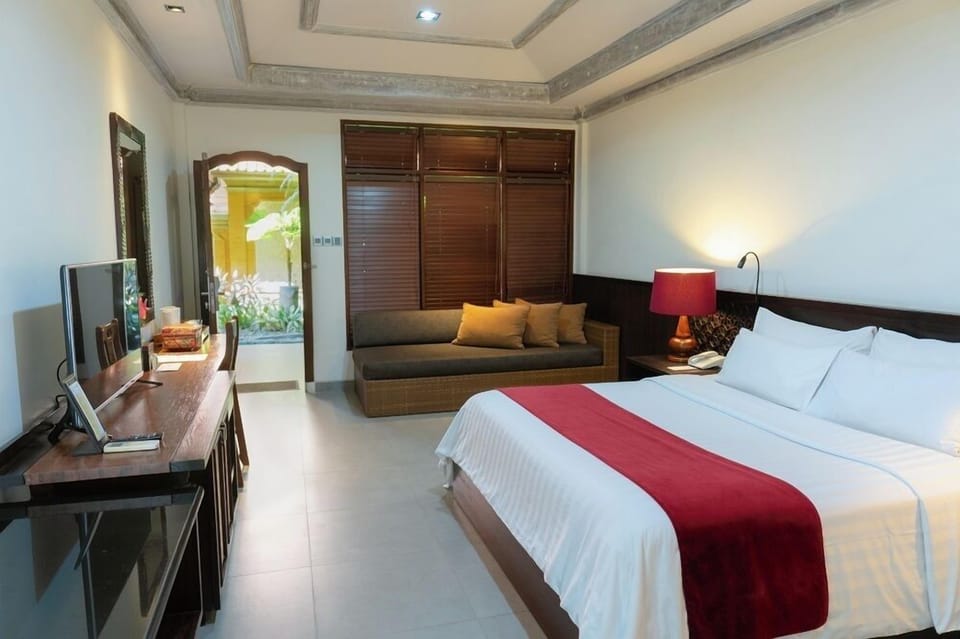 Beach Wing Room | In-room safe, desk, blackout drapes, free WiFi