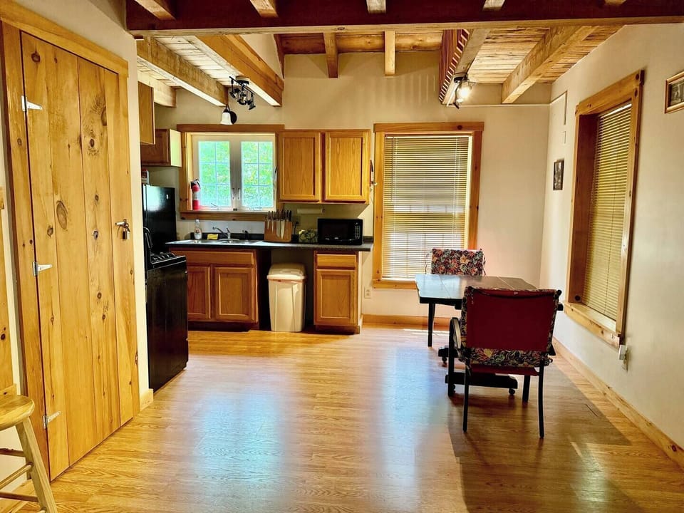 Kitchen and dining area