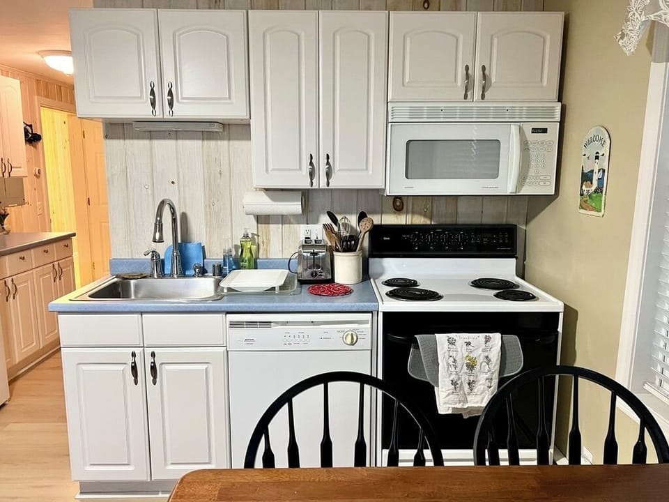 Kitchenette