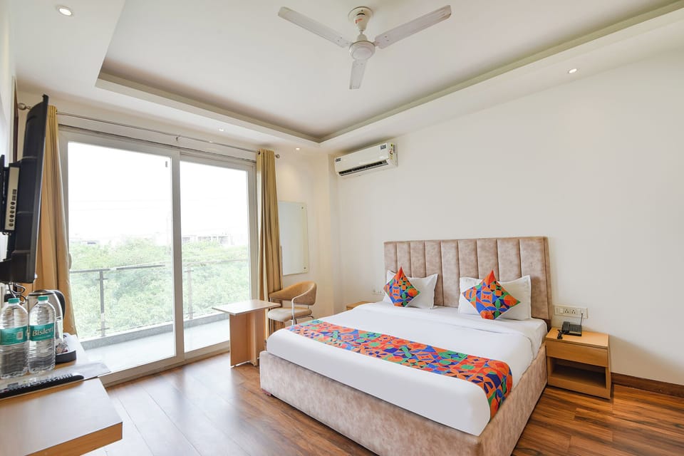 Premium Room | Egyptian cotton sheets, premium bedding, in-room safe, free WiFi