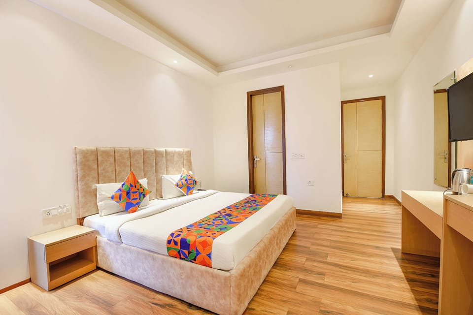 Deluxe Room | Egyptian cotton sheets, premium bedding, in-room safe, free WiFi