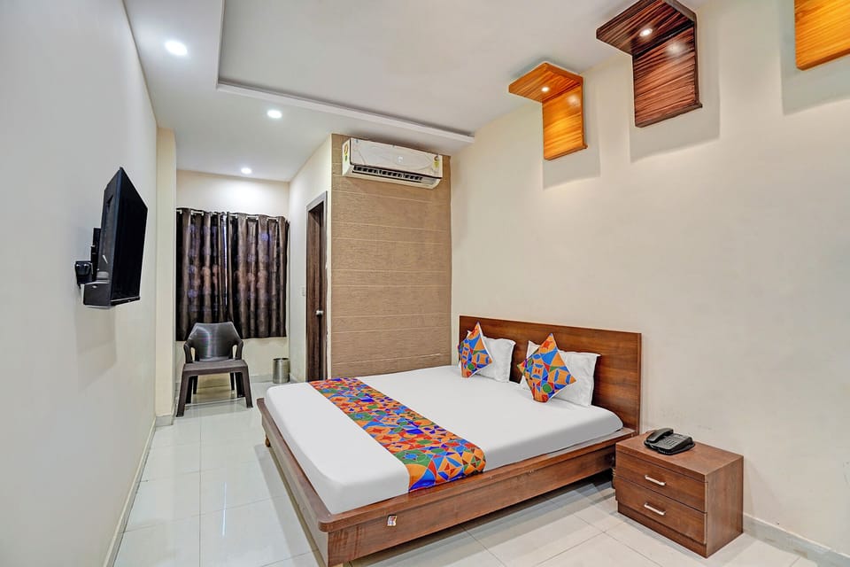 Executive Room | Egyptian cotton sheets, premium bedding, in-room safe, WiFi (free)